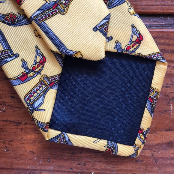 VENEZIA CIT TA’D’ARTE mens tie Gondola boats Made in Italy 100% Silk Gold Gray - Picture 7 of 13